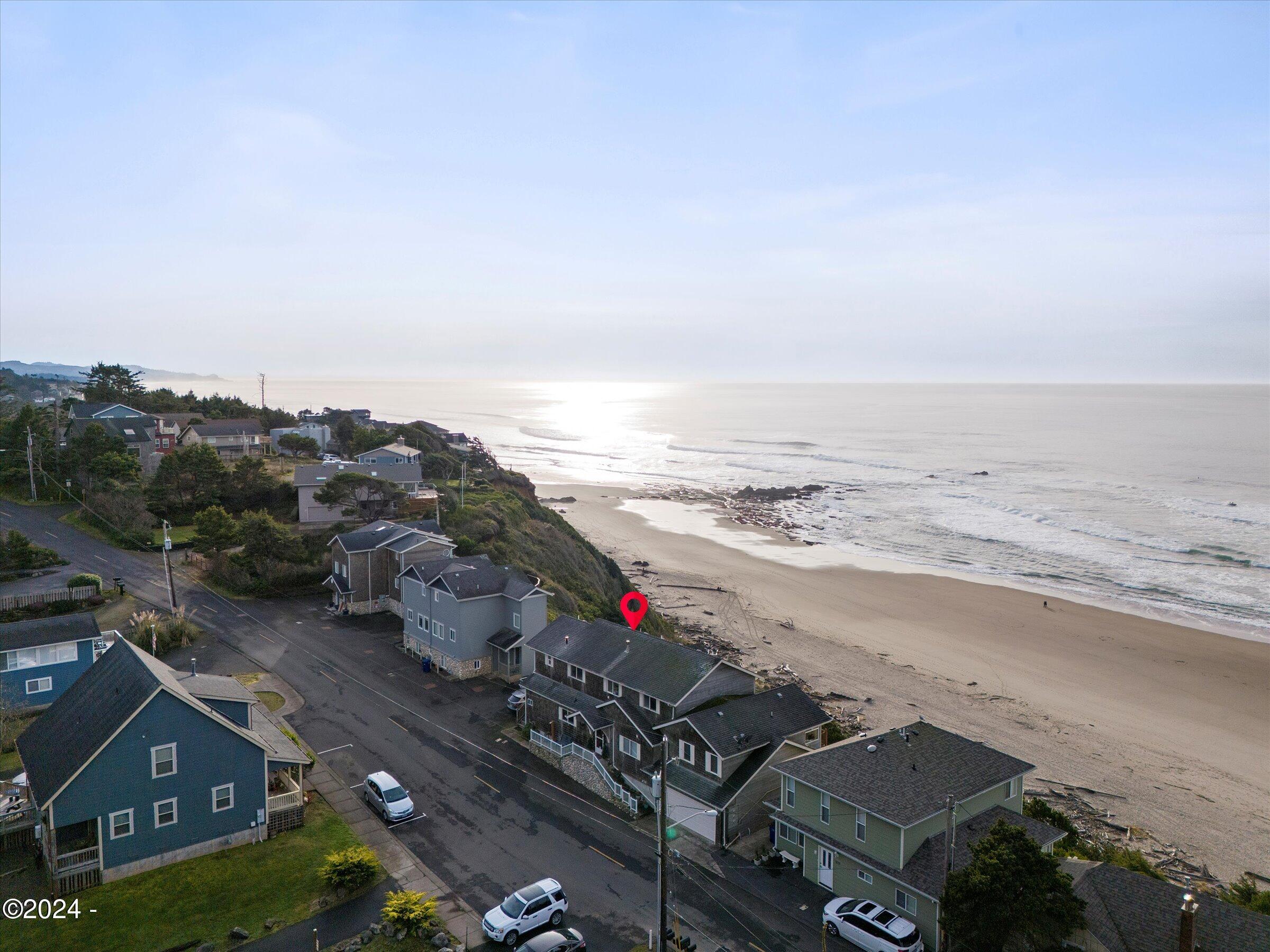 Oceanfront home sold in Lincoln City, Oregon, marked with a location pin